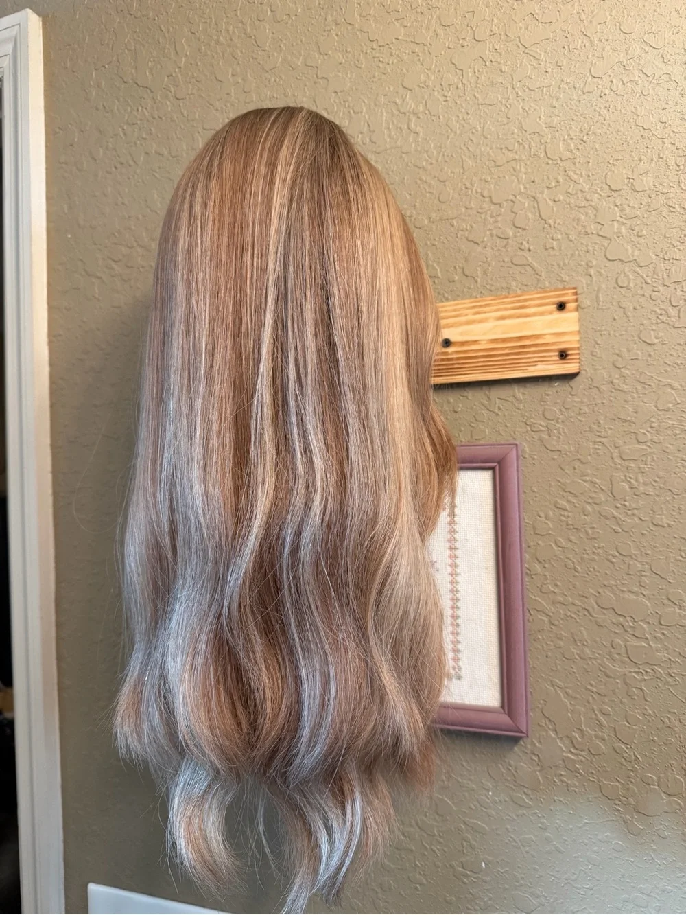Lusta Hair 9x9 Silk Topper - 22” Dirty Blonde W/highlights - Excellent Condition